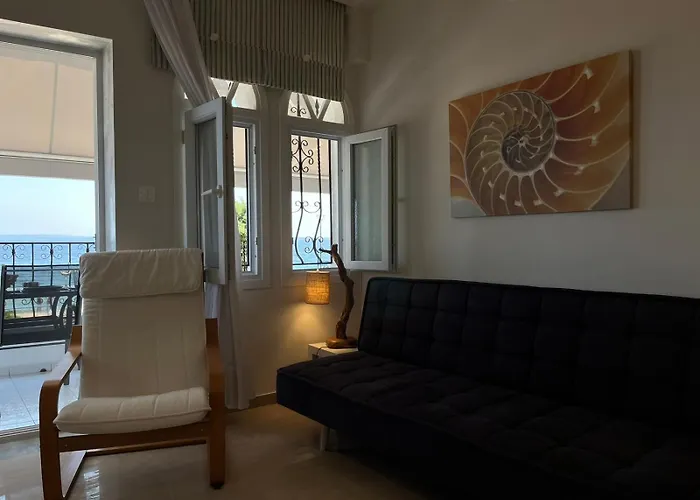 Cali-waves Apartment *