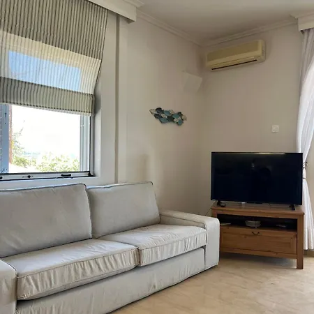 Cali-waves * Kalyves Polygyrou